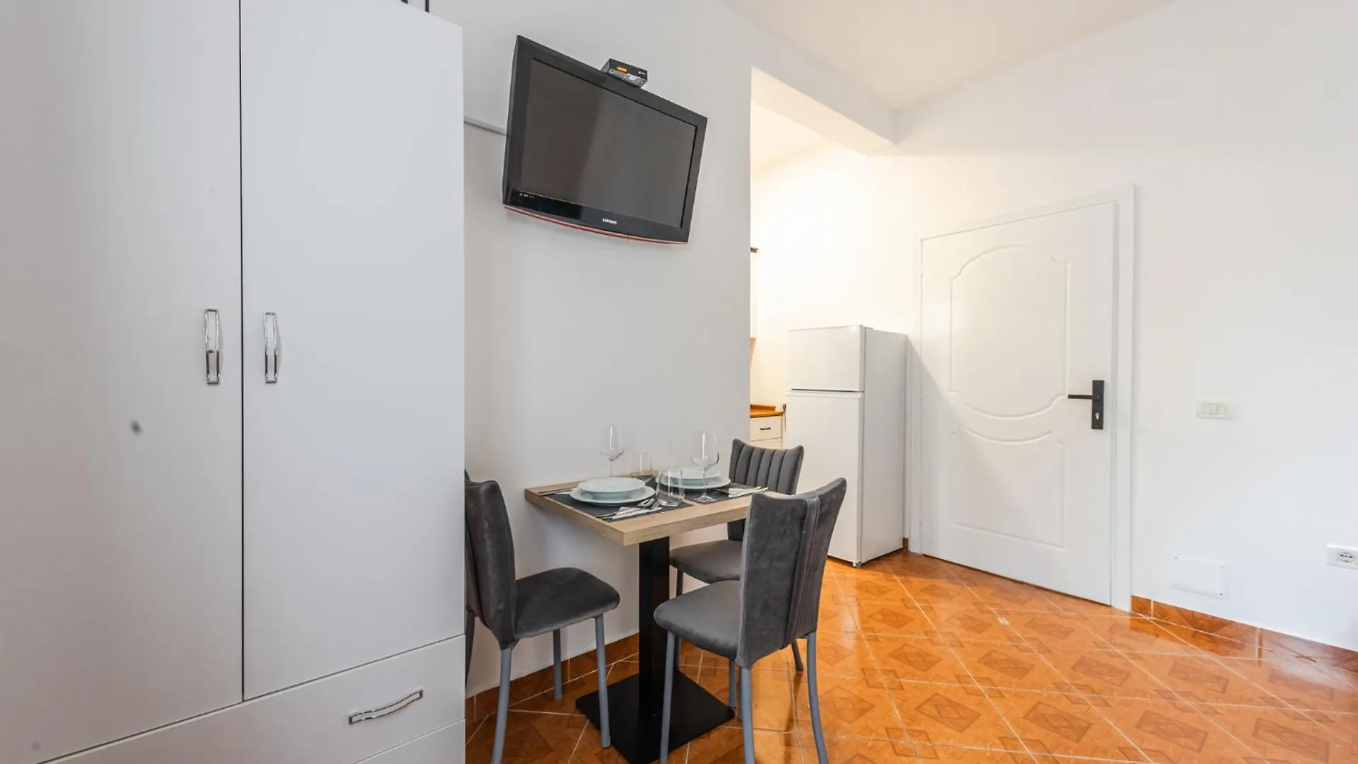 Vila Garden 21 Durres Apartment