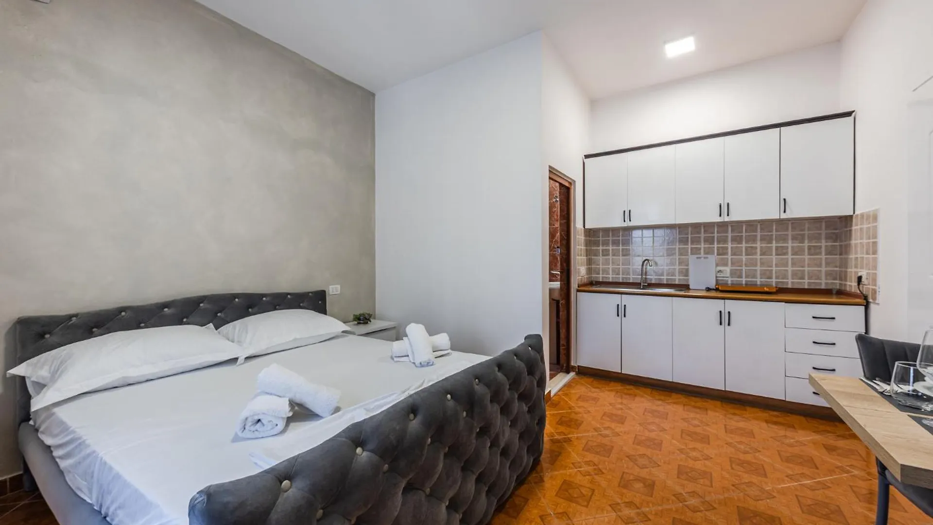 Vila Garden 21 Durres Apartment