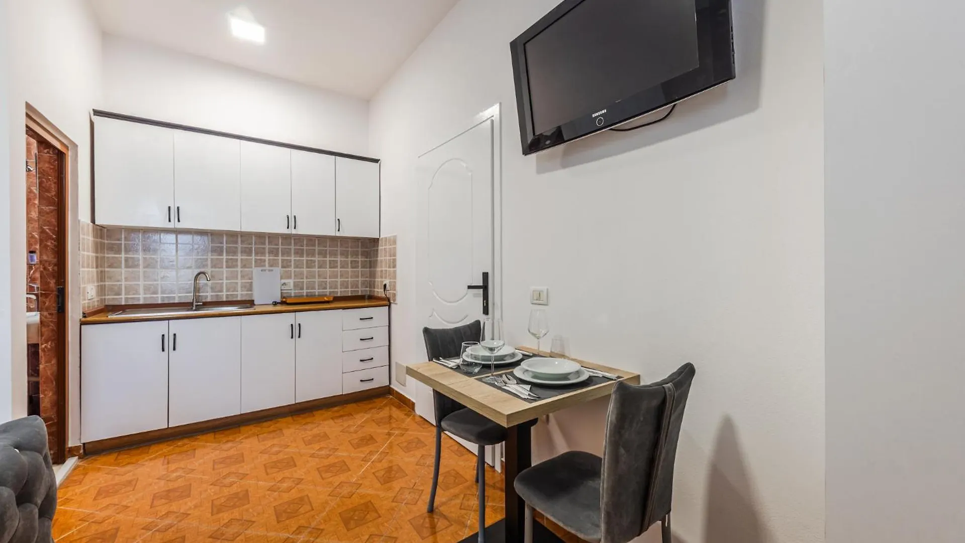 Vila Garden 21 Durres