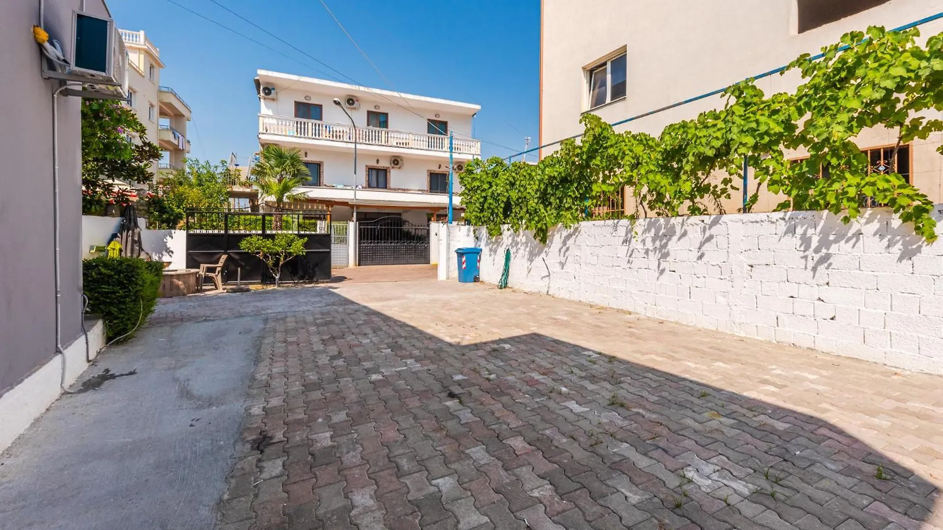 Apartment Vila Garden 21 Durres
